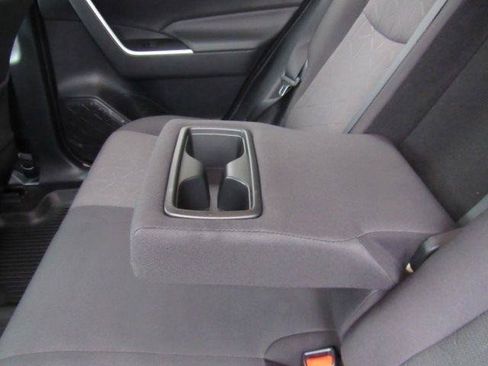 Used 2019 Toyota RAV4 XLE w/ All Weather Liner Package AWD/4WD image 41