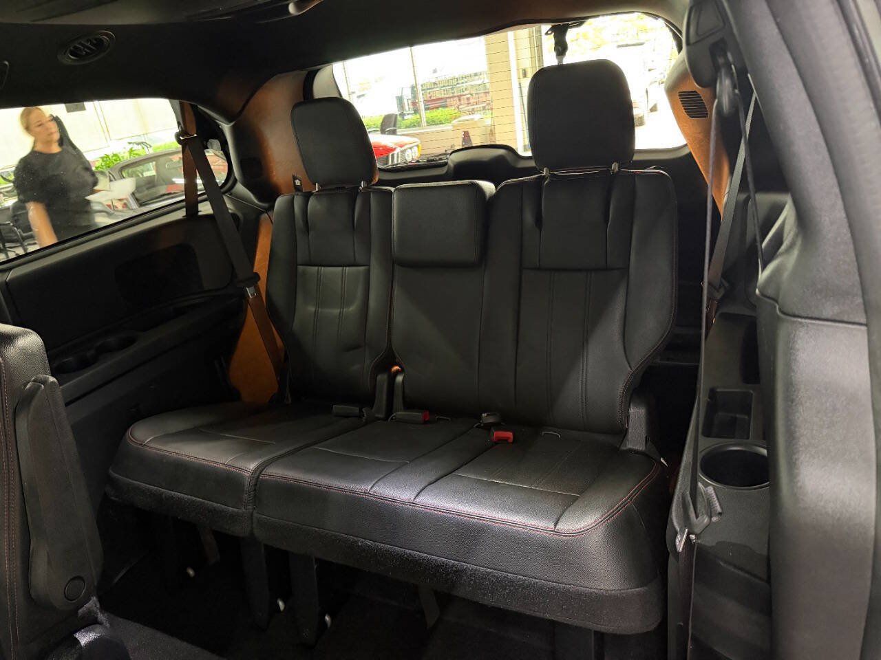 Used 2019 Dodge Grand Caravan GT FWD image 14