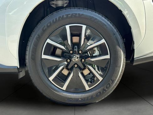 New 2026 Toyota bZ FWD image 33
