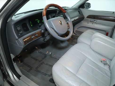 Used 2005 Mercury Grand Marquis LS image 21
