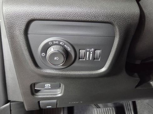 New 2025 Jeep Grand Cherokee Limited w/ Trailer Tow Package image 19