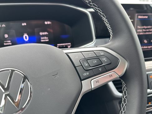 New 2026 Volkswagen Taos SE AWD/4WD image 42