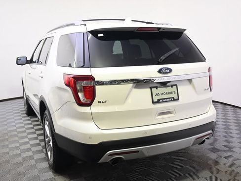 Used 2016 Ford Explorer XLT w/ Equipment Group 202A AWD/4WD image 3