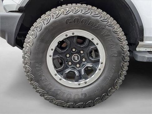 Used 2024 Ford Bronco Outer Banks AWD/4WD image 18