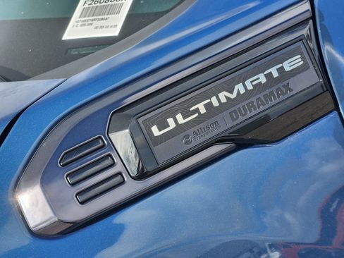 Used 2024 GMC Sierra 2500 Denali Ultimate AWD/4WD image 13