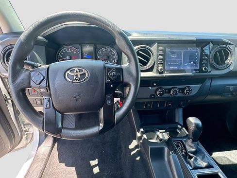 Used 2022 Toyota Tacoma SR RWD image 12