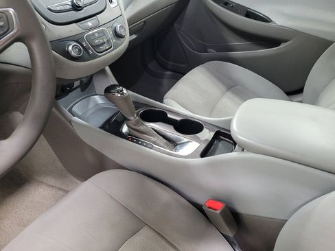 Used 2017 Chevrolet Malibu LS FWD image 26