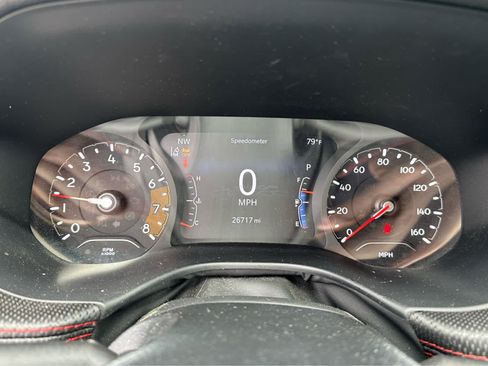 Used 2022 Jeep Compass Trailhawk w/ Trailhawk Convenience Group AWD/4WD image 12