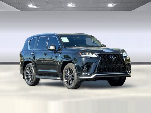 Certified 2025 Lexus LX 600 F Sport image 6