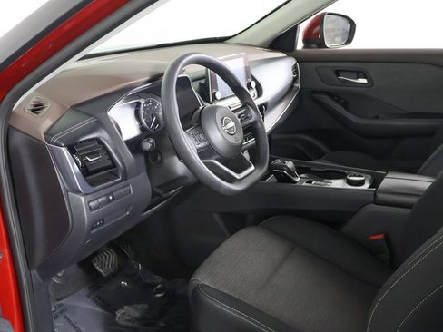 Used 2023 Nissan Rogue SV image 19