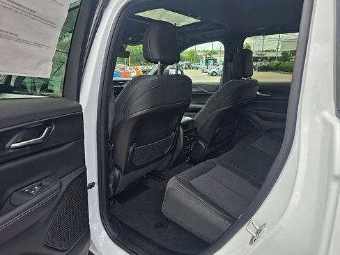 New 2026 Jeep Grand Cherokee Laredo X RWD image 22