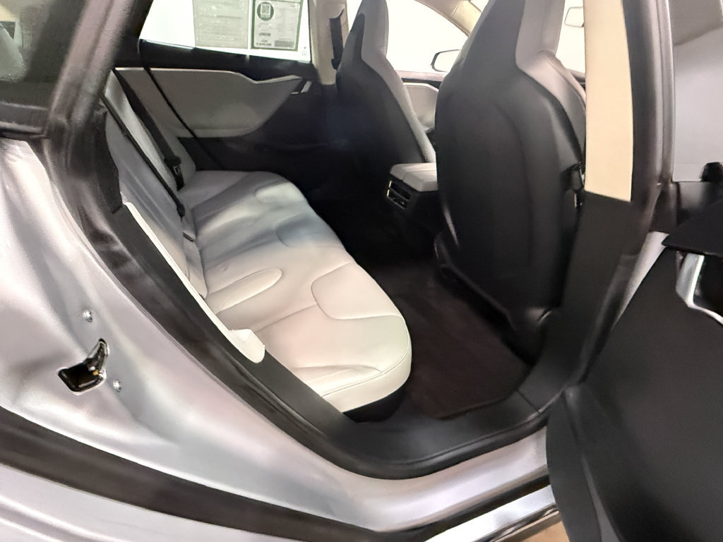 Used 2013 Tesla Model S Performance RWD image 53