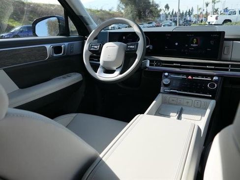 New 2025 Hyundai Santa Fe Calligraphy AWD/4WD image 24