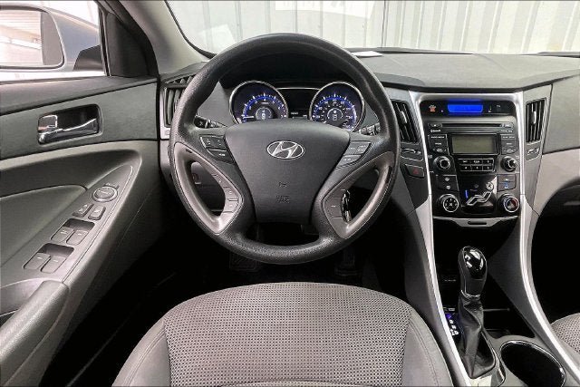 Used 2013 Hyundai Sonata GLS w/ Popular Equipment Pkg FWD image 5
