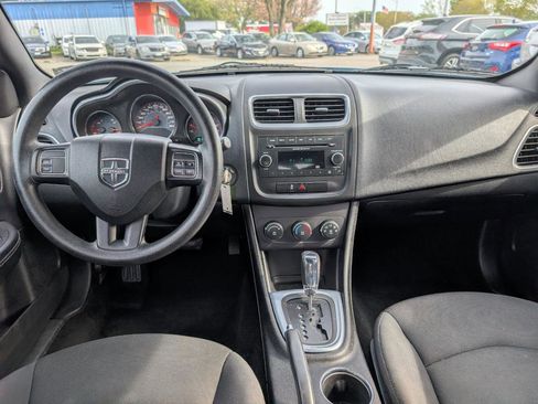Used 2013 Dodge Avenger SE FWD image 25