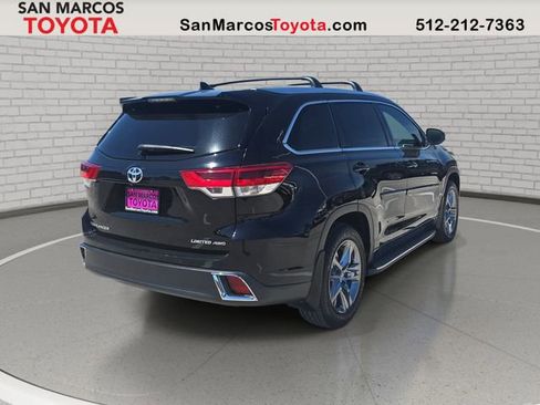 Used 2019 Toyota Highlander Limited Platinum image 5