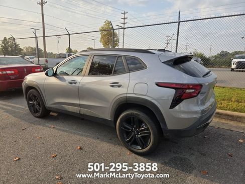 Used 2025 Chevrolet Trax ACTIV w/ Driver Confidence Package FWD image 4