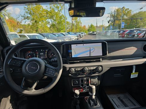 New 2025 Jeep Wrangler Unlimited Rubicon image 16