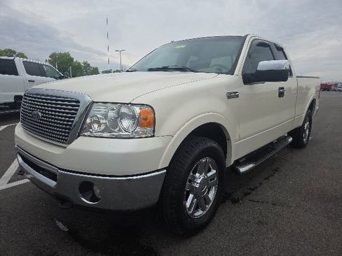 Used 2007 Ford F150 XLT AWD/4WD image 2