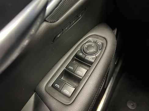 Used 2019 Cadillac XT5 Luxury image 9