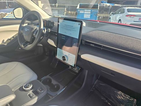 Used 2023 Ford Mustang Mach-E Premium image 12