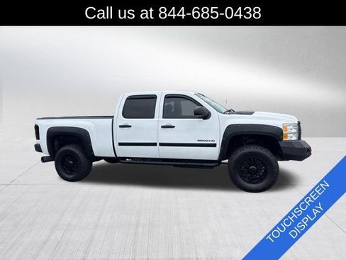 Used 2014 Chevrolet Silverado 2500 LT AWD/4WD image 4