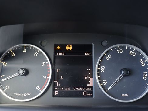 Used 2016 Land Rover LR4 HSE Silver Edition image 18