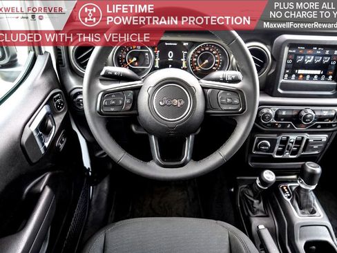 Used 2023 Jeep Gladiator Willys image 23