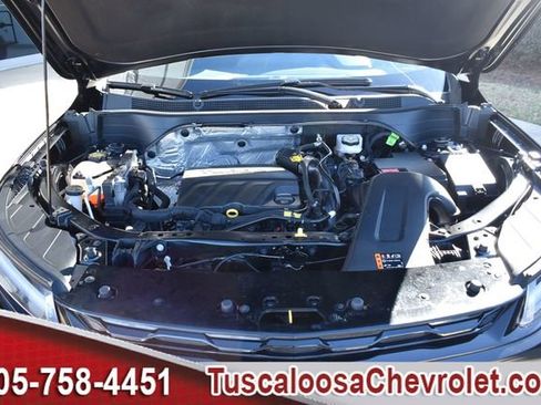 Used 2025 Chevrolet Trax ACTIV w/ Driver Confidence Package image 38