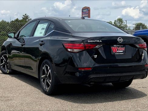 Used 2025 Nissan Sentra SV w/ All-Weather Package image 3