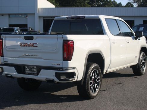 Used 2021 GMC Sierra 1500 AT4 w/ AT4 Value Package AWD/4WD image 7