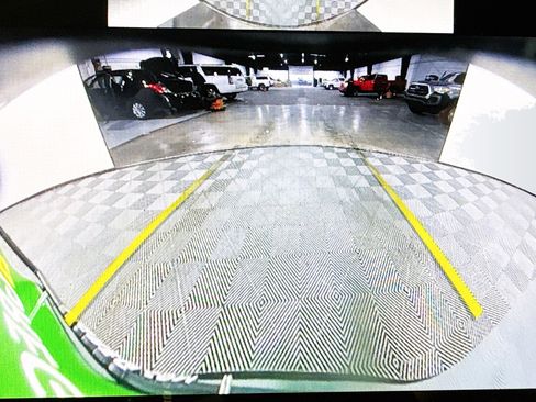 Used 2024 Volvo XC90 T8 Ultimate w/ Protection Package Premier image 18