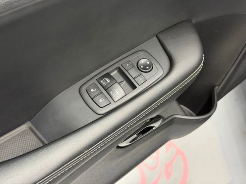 Used 2019 Dodge Challenger SRT Hellcat Redeye image 18