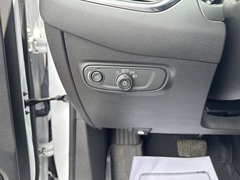 Used 2024 Chevrolet Equinox LT w/ LPO, Floor Liner Package FWD image 23