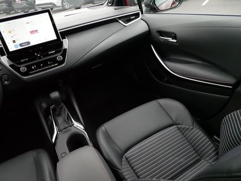 Certified 2025 Toyota Corolla XSE FWD image 11