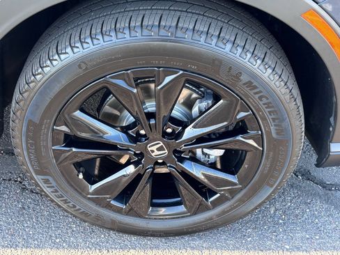 Used 2024 Honda CR-V Sport Touring image 11