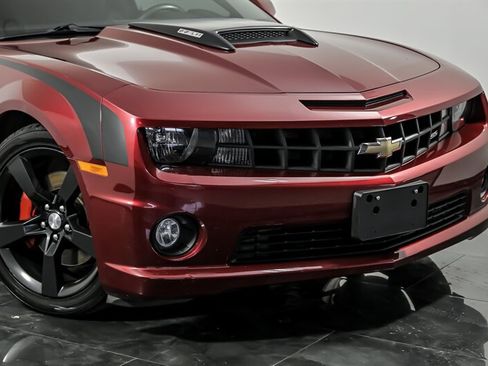 Used 2010 Chevrolet Camaro SS w/ RS Package RWD image 2