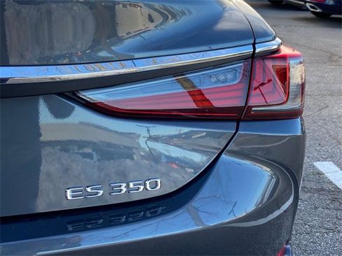 Certified 2024 Lexus ES 350 w/ Premium Package image 32