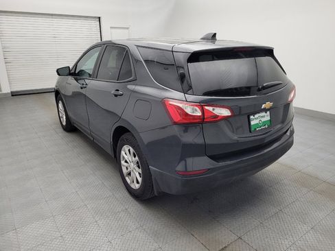 Used 2020 Chevrolet Equinox LS w/ LS Convenience Package image 5