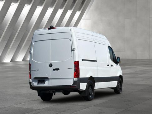 Used 2026 Mercedes-Benz Sprinter 2500 image 4