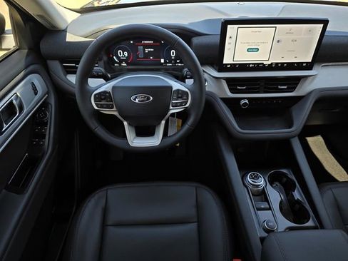New 2026 Ford Explorer Active image 10