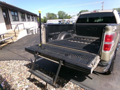 Used 2010 Ford F150 XLT AWD/4WD image 13