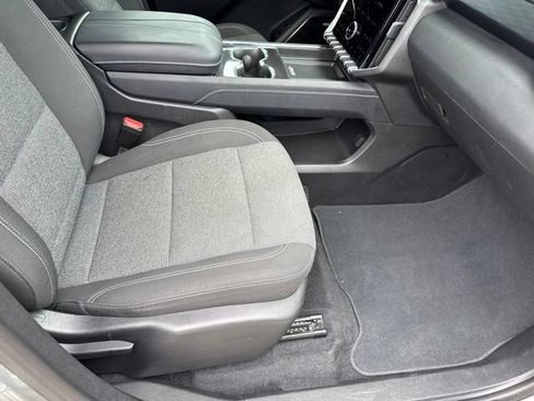 Used 2025 GMC Acadia Elevation FWD image 10