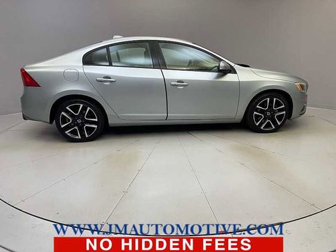 Used 2018 Volvo S60 T5 Dynamic w/ Vision Package image 6