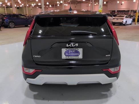 Certified 2023 Kia Niro LX FWD image 4