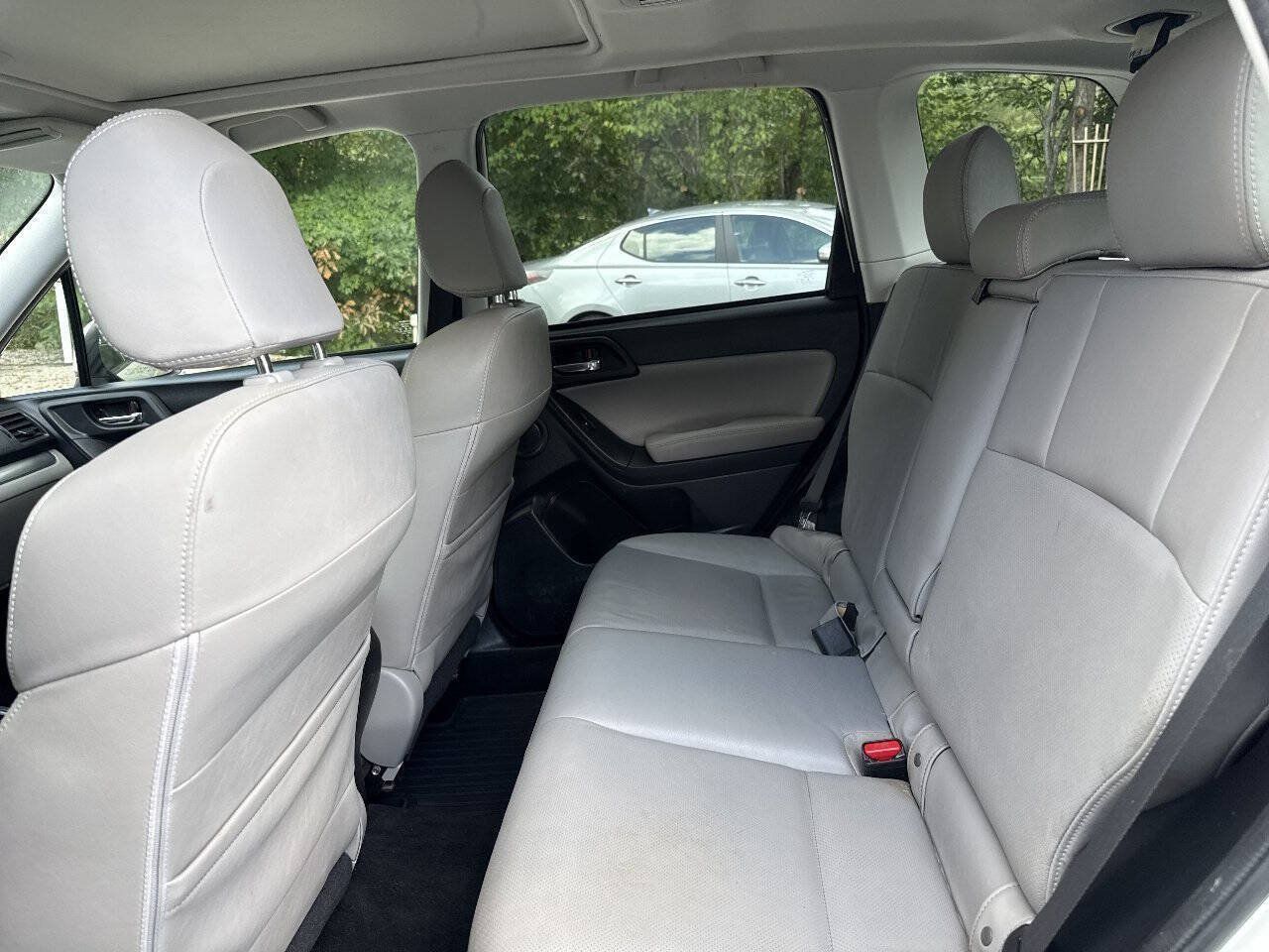Used 2015 Subaru Forester 2.5i Touring w/ Eyesight & Navigation System AWD/4WD image 14