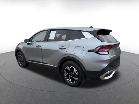 Used 2025 Kia Sportage LX FWD image 10