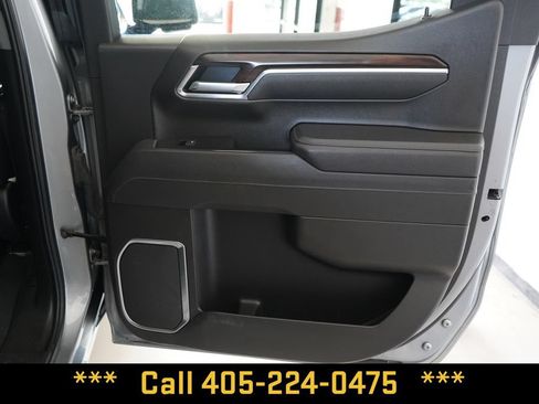 Used 2025 GMC Sierra 1500 SLT AWD/4WD image 28