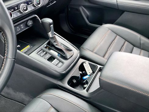 Used 2025 Honda CR-V Sport-L image 17