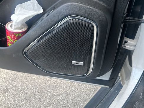 Used 2019 GMC Yukon Denali w/ Denali Ultimate Package image 15